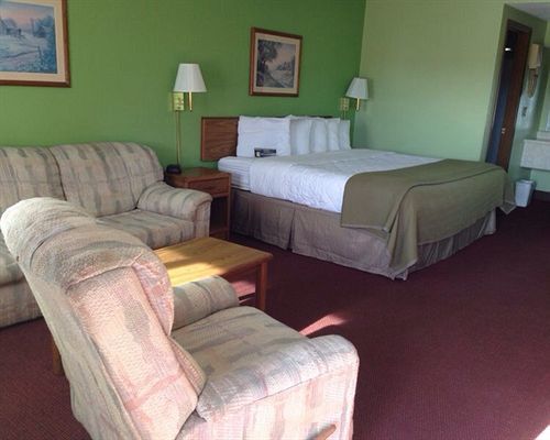 Mountain Grove Royal Inn & Suites מראה חיצוני תמונה